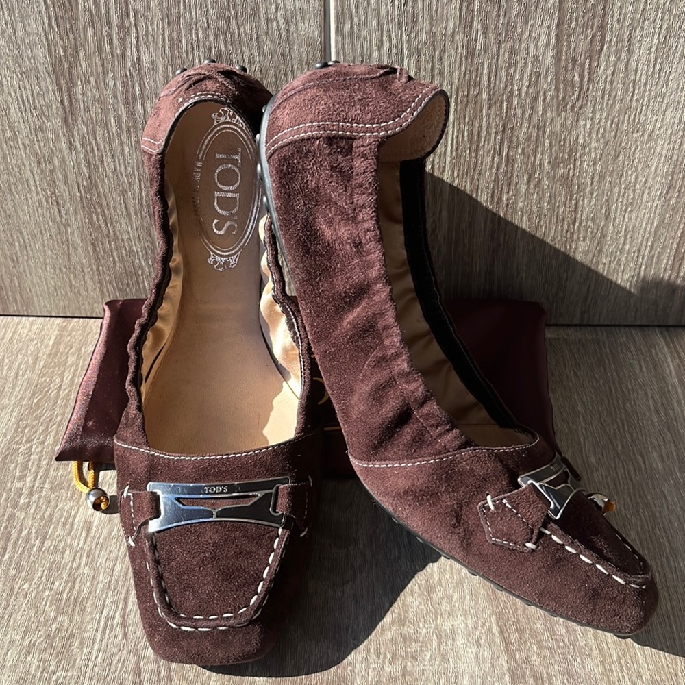 Authentic Tod’s Brown Suede Degas Ballet Flat Driving Shoes